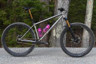 Progression /
-
The year is 2018 and I was curious about building a more progressive hardtail. I built two prototypes that Spring: One in steel with more progressive geo and one out of Ti that was more conservative.  All it took was one ride on that steel rig to know I HAD to go back the drawing board and redesign the Marauder Ti to be more progressive.  This is that bike. And THAT…. is all she wrote.
-
#singlespeed 
#hardtail