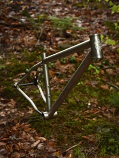 SSunday //
-
Another Marauder Ti SS spit polished and ready to hit the trails.  Burn some turns for me this weekend YINZ-N-YOUS.
-
#titanium 
#hardtail 
#singlespeed