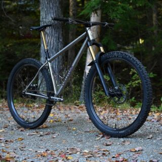 Single //
-
Is there anything more pure than a singlespeed hardtail?  If there is , I’m all ears.  Till then, gimme one gear, make it low slung, strip away all the frivolities and build it up clean-n-mean. 
-
#singlespeed 
#hardtail 
#lookslikeamarauder